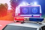 SAOBRAĆAJKA NA PUTU KOLAŠIN-PODGORICA: Troje povređenih! Šleper se zakucao u vozilo Hitne pomoći