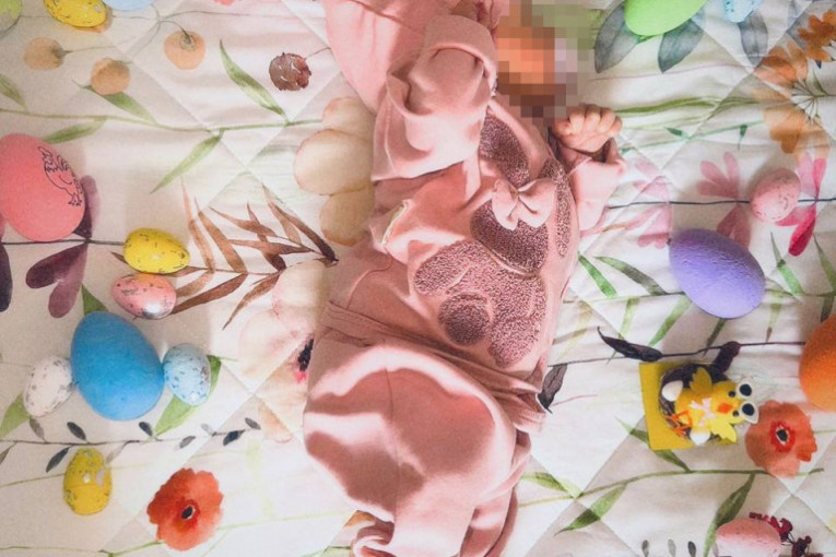 Kendi sa ćerkom Anikom