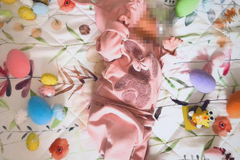 Kendi sa ćerkom Anikom