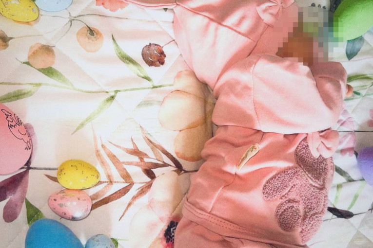 Kendi sa ćerkom Anikom