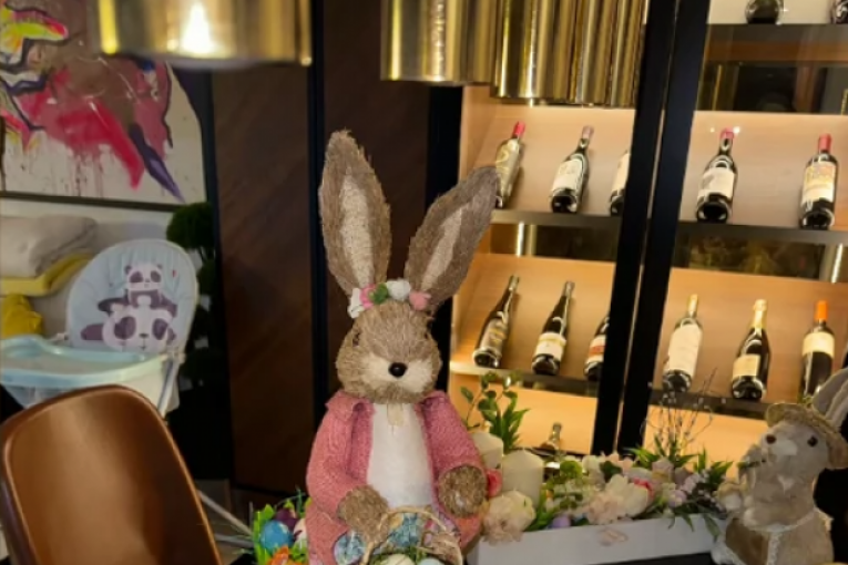 Ana Korać instagram Uskrs 2024 jaja