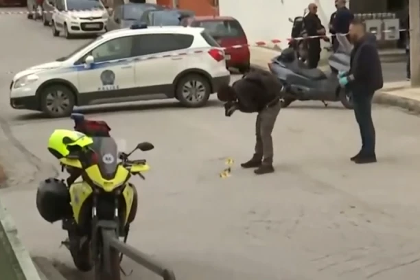 POLICIJA U KUĆI PRONAŠLA NAGA TELA BAKE I DEKE: Niko ne zna kako su preminuli, komšije naglašavaju da su pred smrt radili JEDNU STVAR