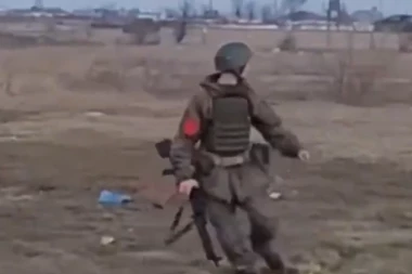 "JEDNOSTAVNO NAS SPALJUJU" Rusi u velikom problemu na frontu, OVA stvar previše USPORAVA Putinov blickrig!