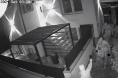 BUKTI NAVIJAČKI RAT U MOSTARU! Huligani objavili video-snimak KRAĐE ZASTAVA!