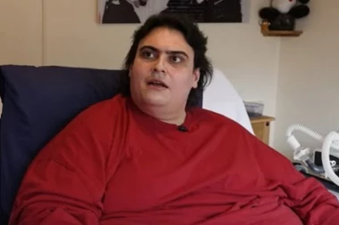 ŠEST VATROGASACA NOSILO GA U BOLNICU: Preminuo najteži muškarac u Velikoj Britaniji, evo koliko je kilograma imao u trenutku smrti