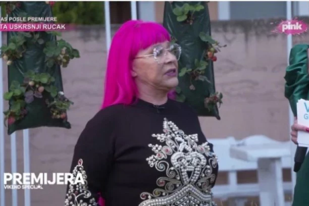 GAJI LUK I PARADAJZ ISPRED KUĆE! Zorica Brunclik pokazala šta je najviše smiruje! Evo kakvu je baštu napravila u svom dvorištu!