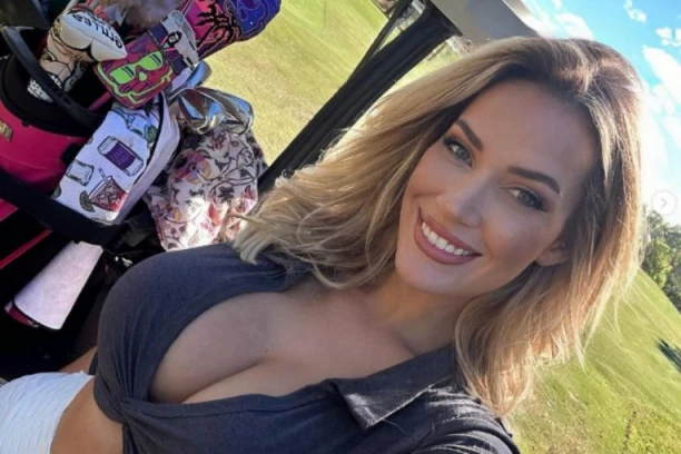 UZBUĐENA SAM: Objavom je zapalila društvene mreže - atraktivna plavuša najavila svoje planove!