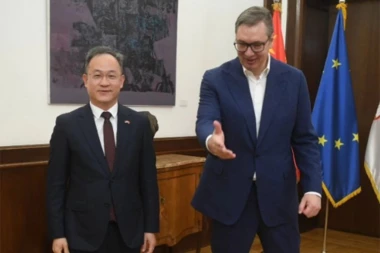 "POSLEDNJE PRIPREME ZA POSETU PREDSEDNIKA SI ĐINPINGA" Vučić sa Kineskim ambasadorom: Ponosni na ČELIČNO PRIJATELJSTVO sa Kinom! (FOTO)
