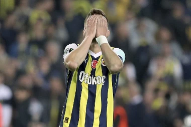 MURINJO SE VEĆ ZAMERIO TURCIMA! Tadićev Fener ISPAO iz Lige šampiona! (VIDEO)