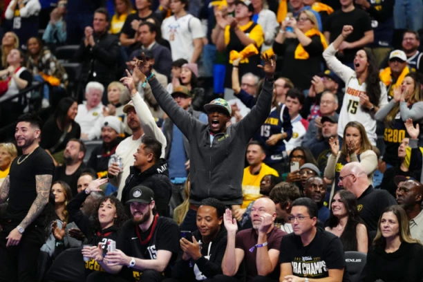 JOKIĆ OVO NIJE ZASLUŽIO! SRAMOTNO ponašanje navijača Denvera: BESNI zbog novog poraza!