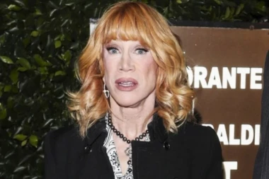 MOJ BRAT JE BIO PEDOFIL, NI MENE NIJE POŠTEDEO: Keti Grifin je do detalja ispričala šta je radio