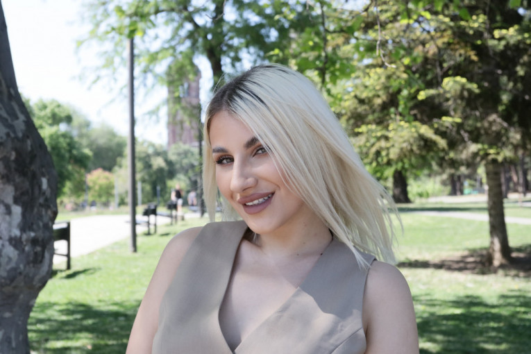 Ruža Rupi bez silikona