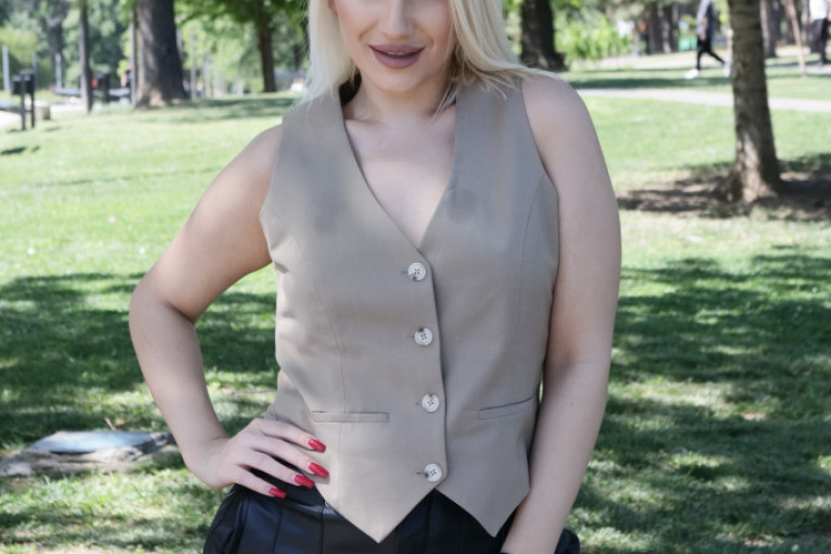 Ruža Rupi bez silikona