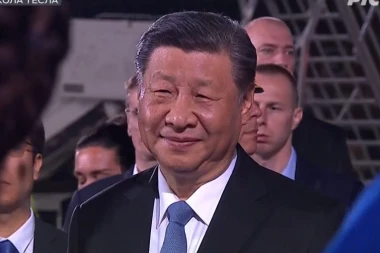 "SRBIJA I KINA SU IZDRŽALE TEST  I POSTALE LEP PRIMER MEĐUDRŽAVNIH ODNOSA"! Prva izjava Si Đinpinga po dolasku u Beograd!