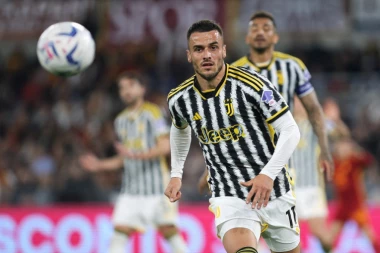 KOSTIĆ MENJA KLUB, ALI NE I LIGU: Italijanski gigant zainteresovan za srpskog reprezentativca!