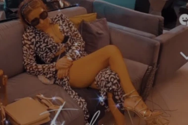 NAPUŠTENA I ZAPUŠTENA: Ana Nikolić živi u stanu od pola miliona evra, a rodna kuća joj ORONULA i zarasla u korov (FOTO)