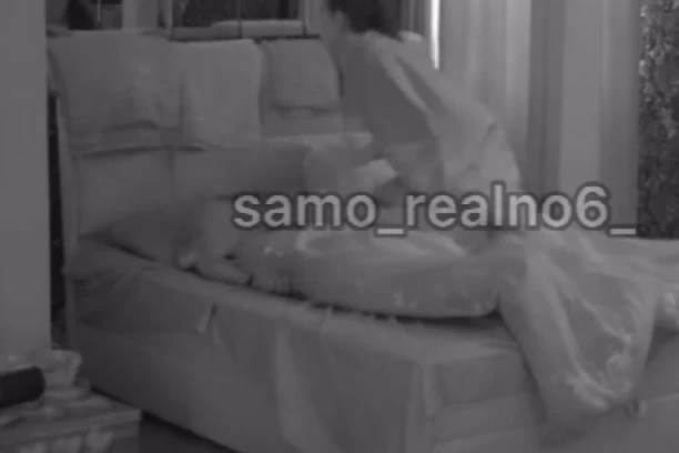 ANĐELO PESNICAMA MLATIO ANITU ISPOD POKRIVAČA: Monstruozni detalji IŽIVLJAVANJA nad njom, nije mogla da mu se odupre!