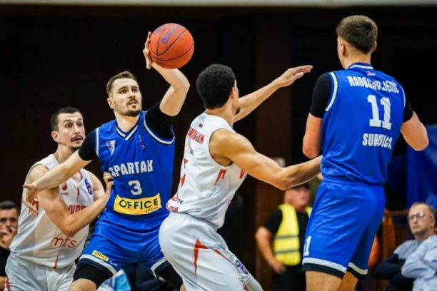 ZAVRŠEN PRVI MEČ VOJVOĐANSKOG FINALA ABA 2 LIGE: Spartak za POLA KOŠA bliži plasmanu u ELITU!