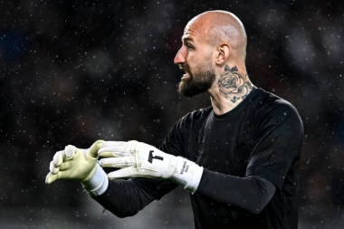 VANJA MILINKOVIĆ-SAVIĆ NA KORAK OD VELIKOG PODVIGA: Legendarni golman hvali čuvara mreže Torina!