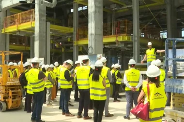 "VI STE ZEMLJA SVETLE BUDUĆNOSTI"! Studenti čuvenog Harvarda u obilasku Beograda! UPOZNAJU SRBIJU KAKVA JE DANAS, ALI I KAKO ĆE ONA IZGLEDATI U NAREDNOM PERIODU"!