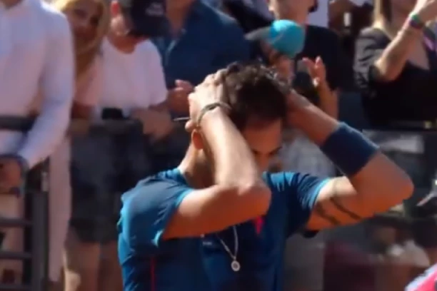 NE POBEĐUJE SE ĐOKOVIĆ SVAKI DAN: Čileanac izbacio Novaka, pa u se u neverici držao za glavu (VIDEO)