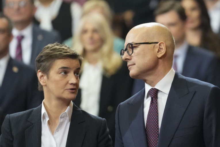 POTVRĐENO PISANJE REPUBLIKE O SMENAMA: BIĆE BRZO METLANJE BAHATIH!