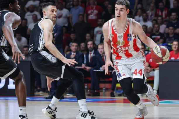 SAZNAJEMO: Koleno nije izdržalo! Evo kada Topića možemo ponovo očekivati na parketu!?