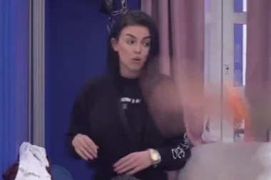 ANITI SAOPŠTENA DIJAGNOZA UŽIVO U PROGRAMU: Bolesna, majku ne može da gleda očima...