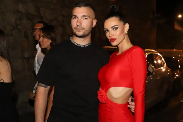 NAJVRELIJA FOTKA BOJANE I ŠIJANA: Na Mirku pucaju mišići, ovako troše vredno zarađen novac! (GALERIJA)