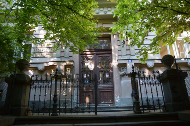 SKANDAL! Treća beogradska gimnazija u blokadi, a direktorka deli basnoslovne dnevnice za skijanje