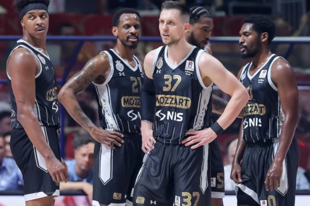 GROBARI GRMELI POSLE MEČA SA ZVEZDOM: ''Evo jedva čekamo opet da gutamo bromazepame kao bombone!''