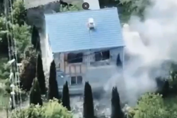"RADIMO MIRNO, PAŽLJIVO I EFIKASNO" Ukrajinci prikazali snimak uništavanja i hvatanja ruskih vojnika oko Harkova (VIDEO)