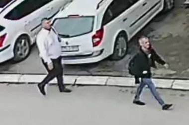 ONI SU OJADILI VLASNICU MENJAČNICE NA KUĆNOM PRAGU! Oteli joj OGROMAN NOVAC! Imali su tačno RAZRAĐENI PLAN! (FOTO)