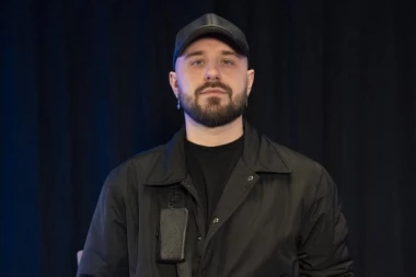 "SVE MOŽE DA NESTANE ZA NOĆ": Heni iskreno o karijeri i ZARADI od muzike!