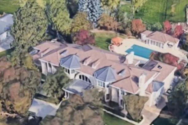 DOBRA INVESTICIJA! Jokiću samo kaplje lova: PORODIČNA VILA u Denveru postala HIT, naglo joj SKOČILA CENA! Evo koliko sada košta