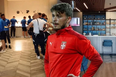 PAZARSKI ZID ĆUTANJA! Bezbednjak tvrdi: "Ljajić napravio incident? Prvi put čujem"! Republika na licu mesta (FOTO)