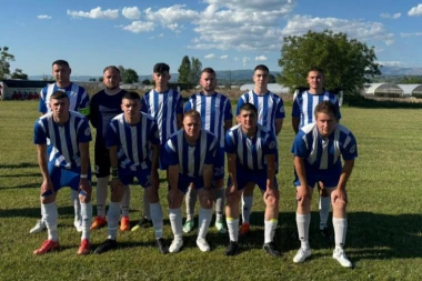 DA IM POZAVIDE I NA "LA BOMBONJERI": Stadion u Rio de Živkovu zasijao u punom svetlu - fudbaleri Mladog borca imaju sjajne uslove za rad i utakmice! (FOTO GALERIJA)