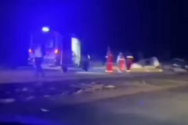 JEZIVA SAOBRAĆAJKA KOD POŽAREVCA! Automobili potpuno uništeni - IMA MRTVIH! (VIDEO)