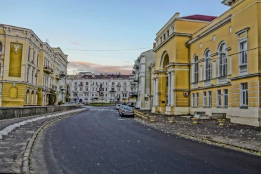 GDE SU NESTALI LJUDI? Nestvarni prizori sa ulica najvećih gradova u zemlji! NIGDE ŽIVE DUŠE! Novi zakon prestravio sve (FOTO)