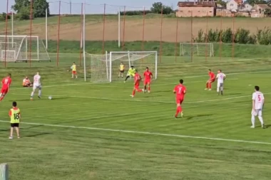 GRADSKI DERBI "LAKO" PRIPAO DOMAĆINU: Kiks lidera je doven Sloven na samo bod do prve pozicije!