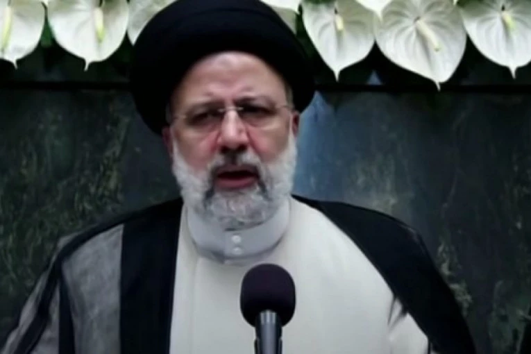 PREDSEDNIK IRANA UČESTVOVAO U NESREĆI, PAO HELIKOPTER? Nacija na nogama, kontradiktorne informacije s lica mesta