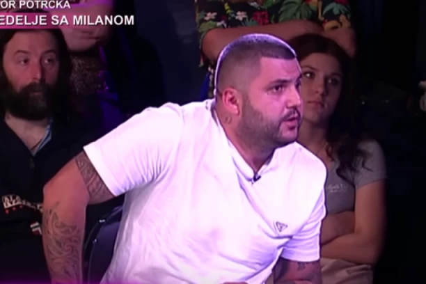 ZBOG OVOG SNIMKA SVI BRUJE O ASMINU DURDŽIĆU! Posle "Banane" isplivao NOVI SKANDAL, afera "Bodi mist" trese rijaliti! (VIDEO)