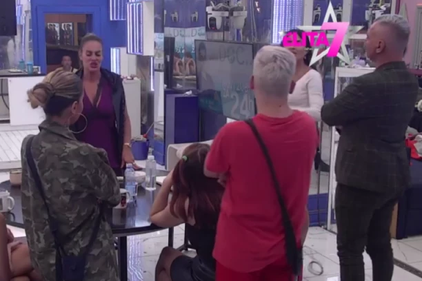 SAOPŠTENA HITNA ODLUKA U ELITI: Učesnici odmah USTALI, usledila urgentna PROMENA u rijalitiju (FOTO)