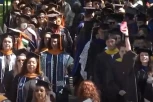NOVI SKANDAL STUDENATA: Demonstrativno napustili dodelu diploma na slavnom fakultetu zbog RATA U GAZI (VIDEO)