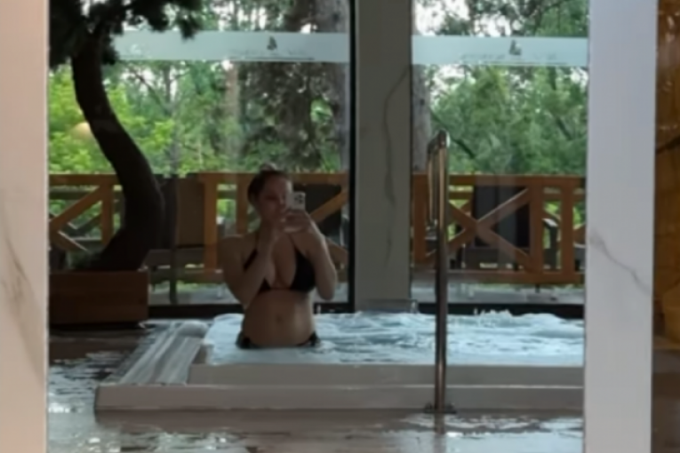 Luna Đogani instagram