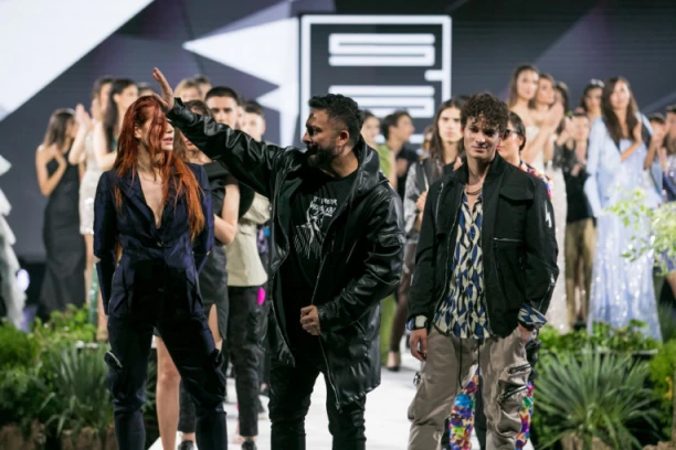 MODNI SPEKTAKL U BEOGRADU: Bata Spasojević uspeo je da nadmaši sam sebe ČAROLIJA 30 GODINA RADA SVETSKI PRIZNATOG DIZAJNERA