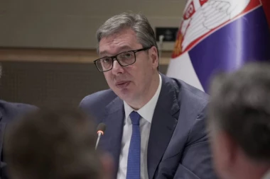 "NAŠE JE DA SE BORIMO"! Vučić iz Njujorka poslao jasne poruke: Ne mogu da nam uzmu čast i obraz!