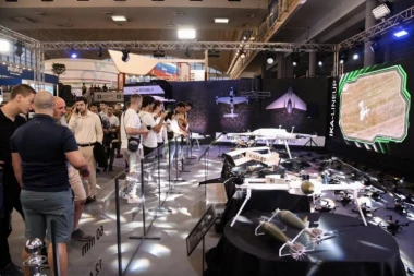 PETRAŠINOVIĆ: Simulator letenja dronom za sve posetioce na Sajmu tehnike