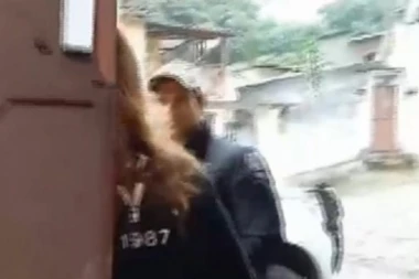 DRAMA NA IMANJU: Oteta žena, muž odmah platio kidnaperu 800.000 DOLARA! Umesto da mu vrate suprugu, priča je dobila LUDAČKI PREOKRET