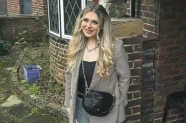 UVEĆALA JE GRUDI U TURSKOJ, KAD JE SKLONILA ZAVOJE UŽASNULA SE: Ovo niko ne bi poželeo